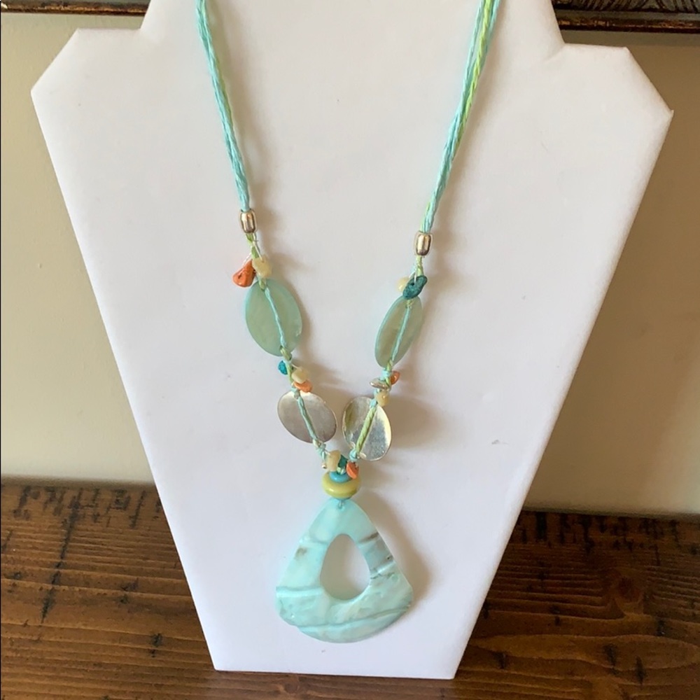 “You Si” Shell & Beads Necklace
